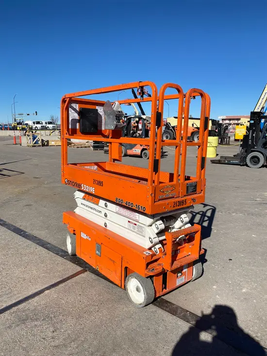 2018 Snorkel S3219E Scissor Lift