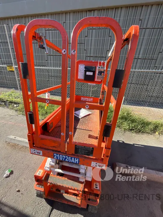 2018 Snorkel S3219E Scissor Lift