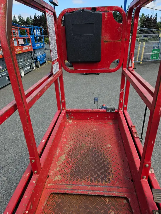 2019 MEC 1330SE Scissor Lift