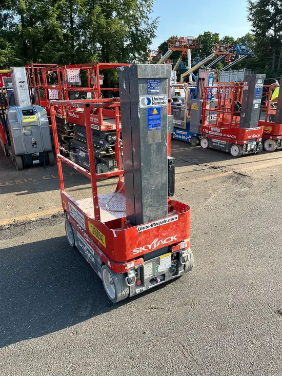 2019 Skyjack SJ12 Self-Propelled One-Person Lift
