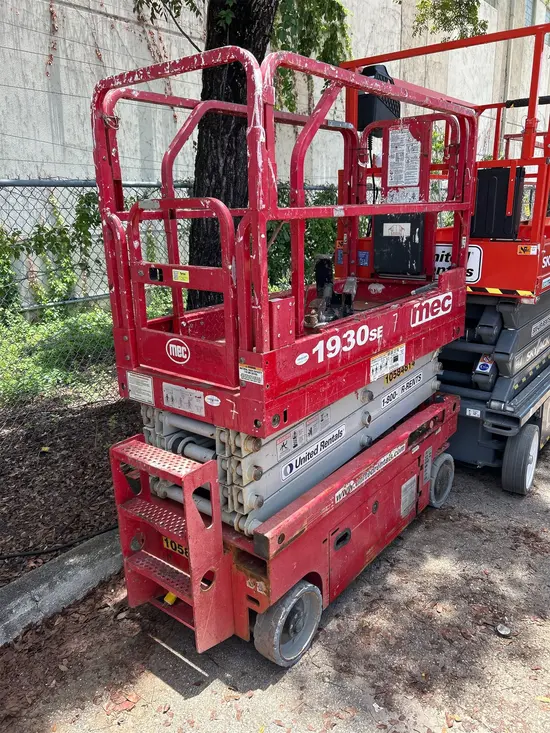 2017 MEC 1930SE Scissor Lift