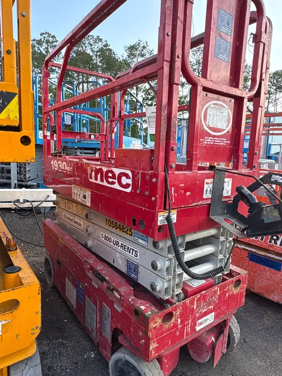 2017 MEC 1930SE Scissor Lift
