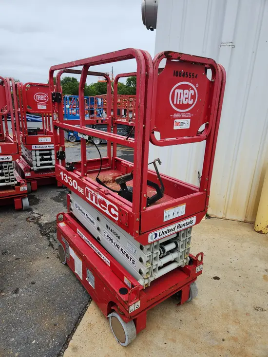 2018 MEC 1330SE Scissor Lift