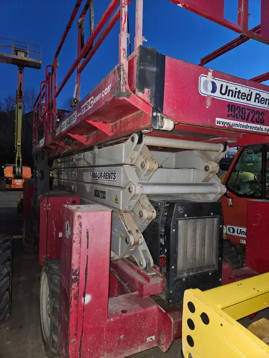 2015 MEC 6092RT Rough Terrain Scissor Lift