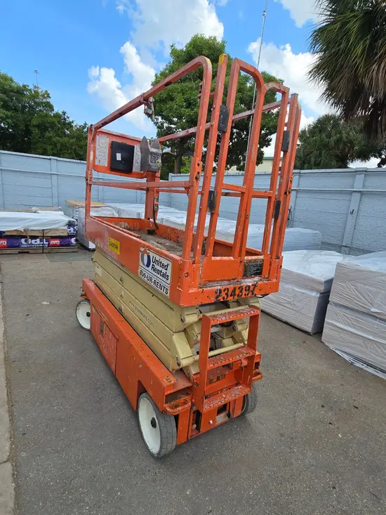 2019 Snorkel S3226E Scissor Lift