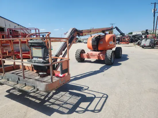 2012 JLG 600AJ Articulating Boom Lift