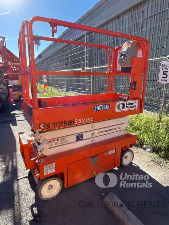 2018 Snorkel S3219E Scissor Lift
