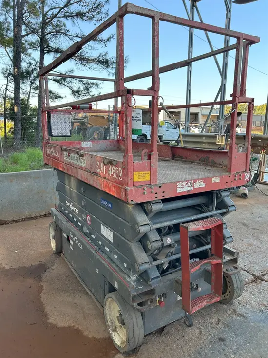 2017 Skyjack SJIII4632 Scissor Lift