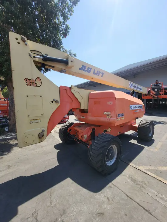 2013 JLG 800AJ Articulating Boom Lift