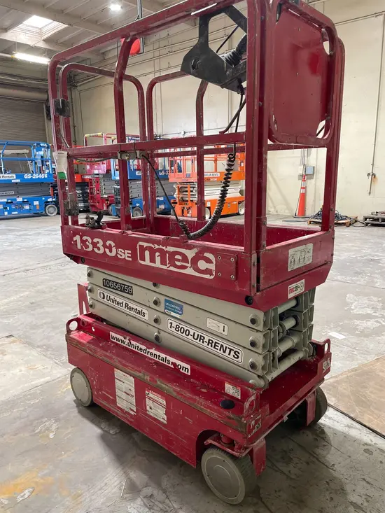 2017 MEC 1330SE Scissor Lift