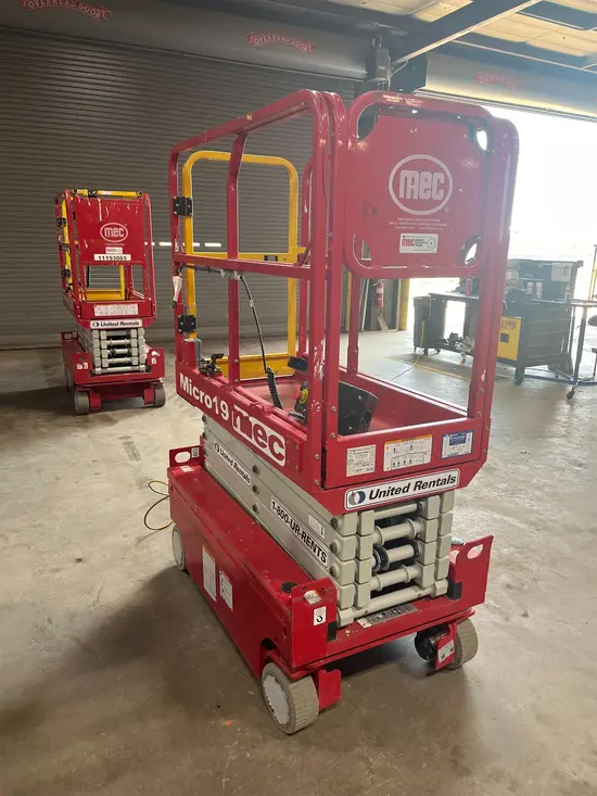 2022 MEC MICRO 19 Scissor Lift