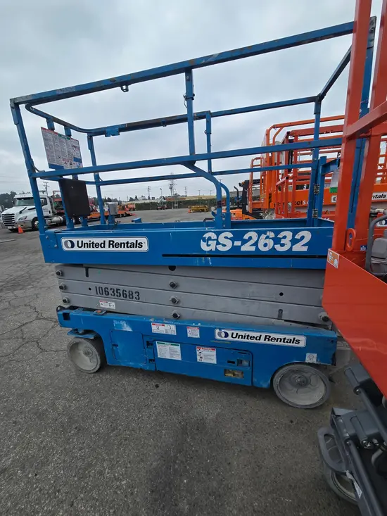 2017 Genie GS-2632 Scissor Lift