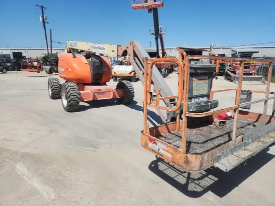 2012 JLG 600AJ Articulating Boom Lift