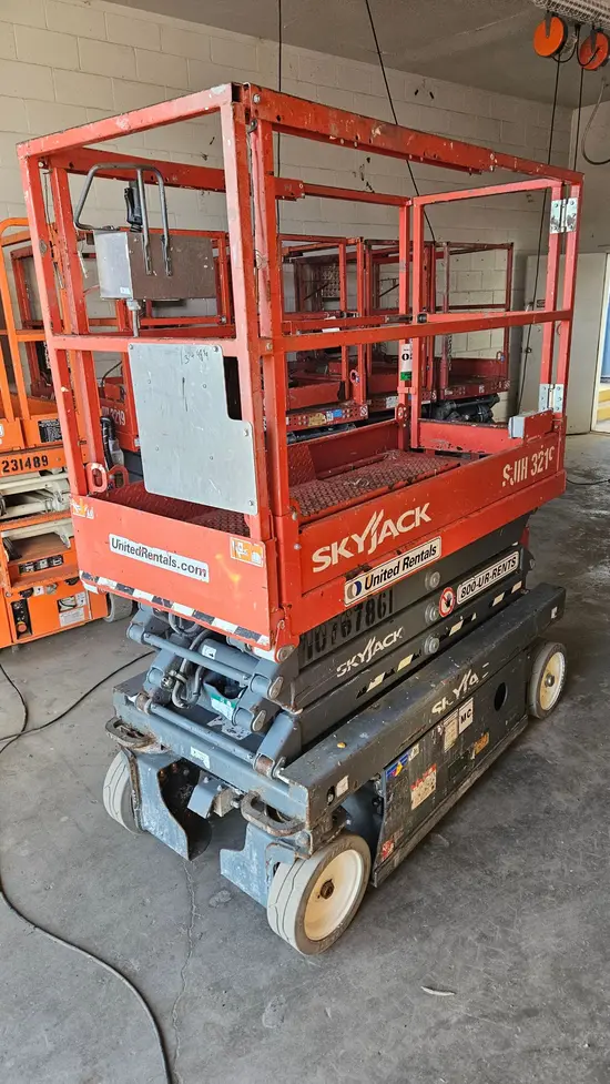 2018 Skyjack SJIII3219 Scissor Lift