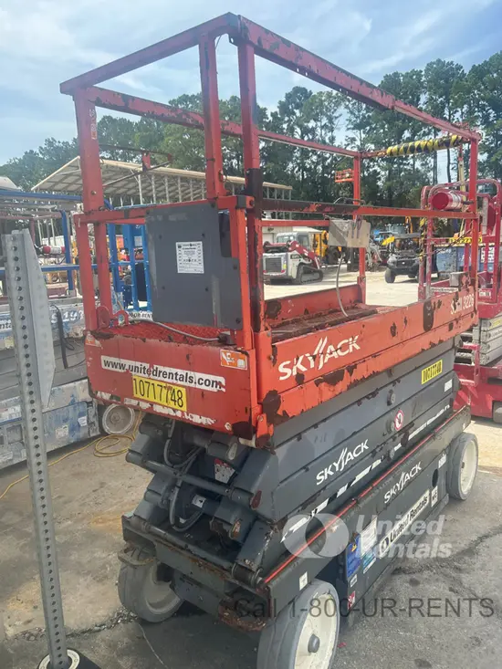 2018 Skyjack SJIII3226 Scissor Lift