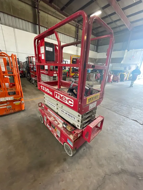 2018 MEC 1330SE Scissor Lift