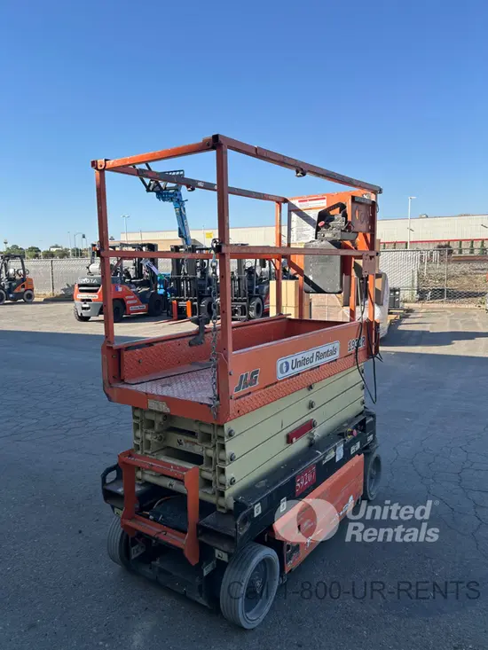 2018 JLG 1932R Scissor Lift