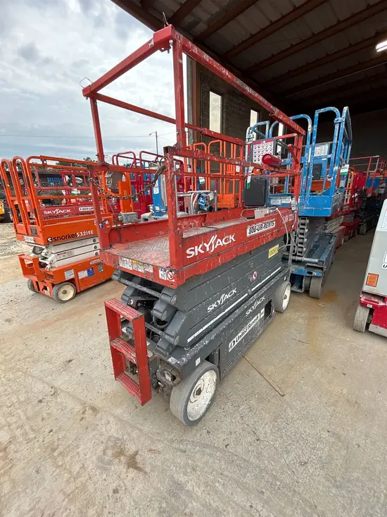2018 Skyjack SJIII3226 Scissor Lift