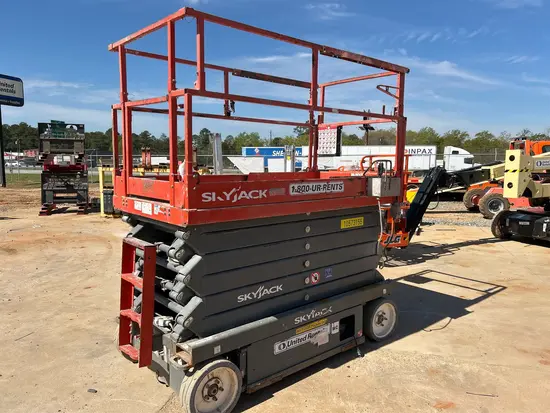 2017 Skyjack SJIII4740 Scissor Lift