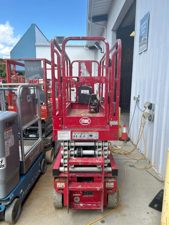 2018 MEC 1930SE Scissor Lift