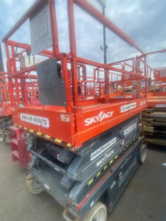 2016 Skyjack SJIII4632 Scissor Lift