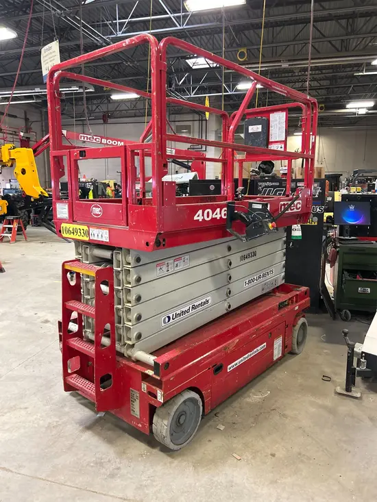 2017 MEC 4046SE Scissor Lift