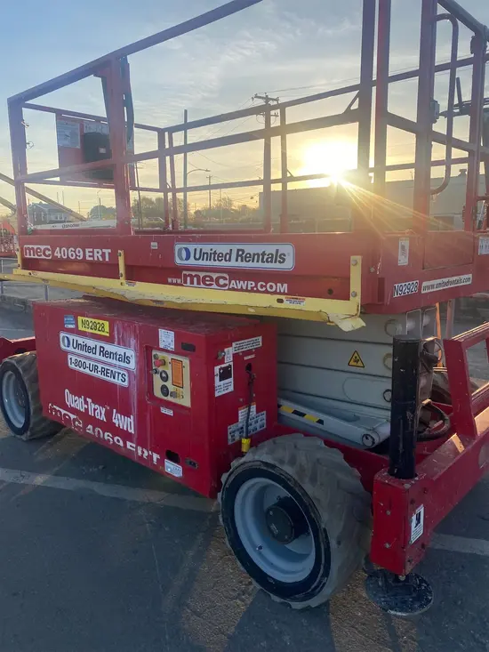 2016 MEC 4069ERT Scissor Lift