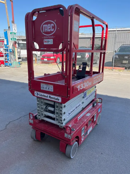 2018 MEC 1330SE Scissor Lift