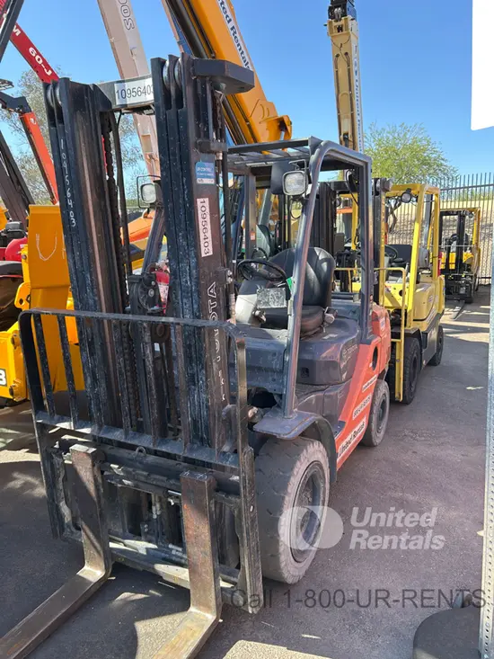 2019 Toyota 8FGU30 Warehouse Forklift