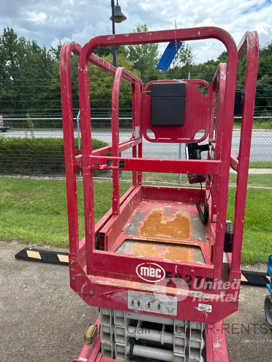 2018 MEC 1330SE Scissor Lift