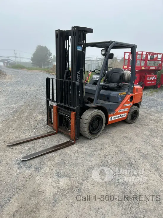 2019 Toyota 8FGU30 Warehouse Forklift