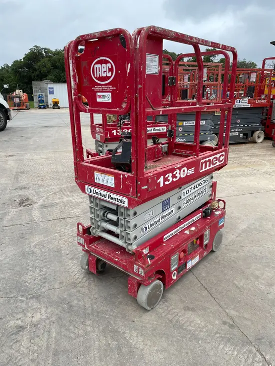 2018 MEC 1330SE Scissor Lift