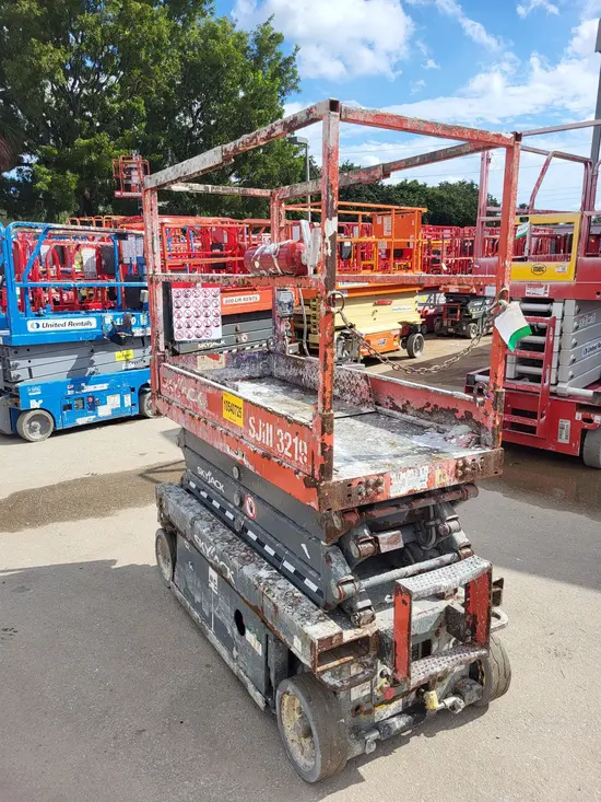 2016 Skyjack SJIII3219 Scissor Lift