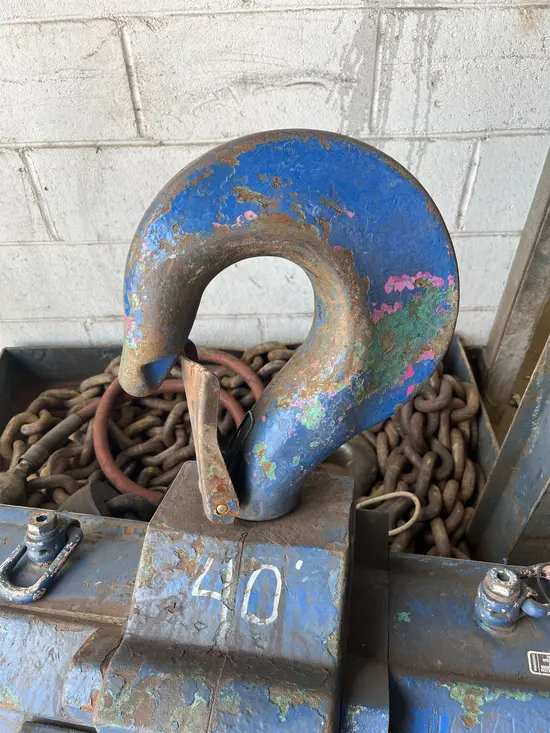 2013 JD NEUHAUS PROFI 30T Hoist