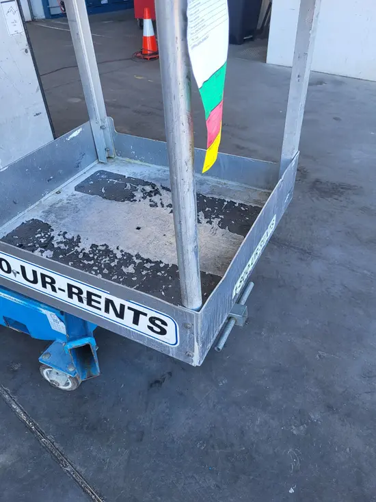 2017 Genie AWP-30SDC Pusharound Lift