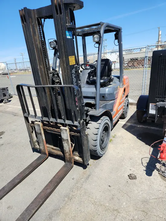 2018 Toyota 8FDU30 Warehouse Forklift