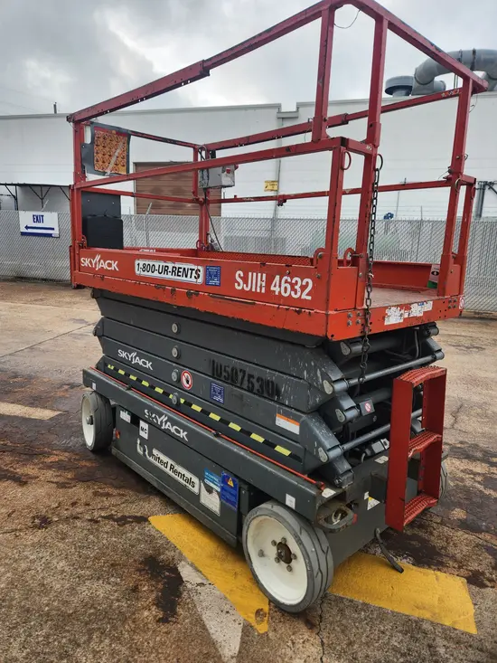 2016 Skyjack SJIII4632 Scissor Lift