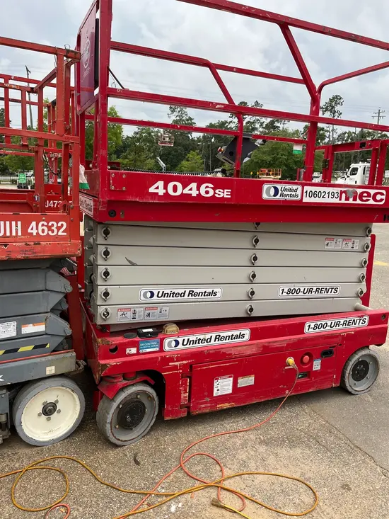 2017 MEC 4046SE Scissor Lift