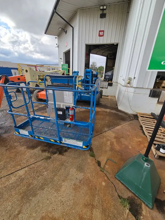 2017 Genie Z-45/25J DC Articulating Boom Lift