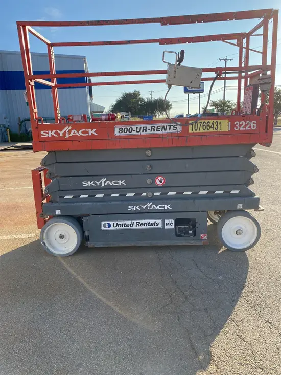 2018 Skyjack SJIII3226 Scissor Lift