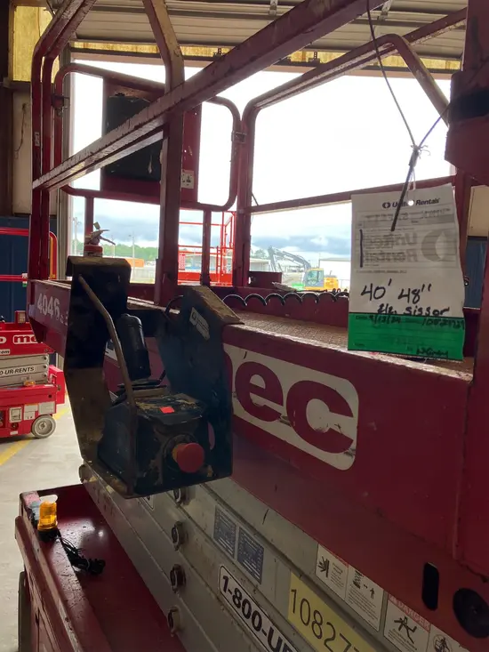 2018 MEC 4046SE Scissor Lift