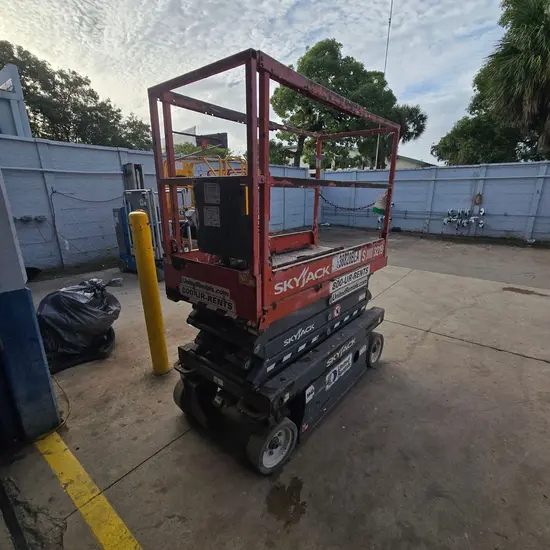 2016 Skyjack SJIII3219 Scissor Lift