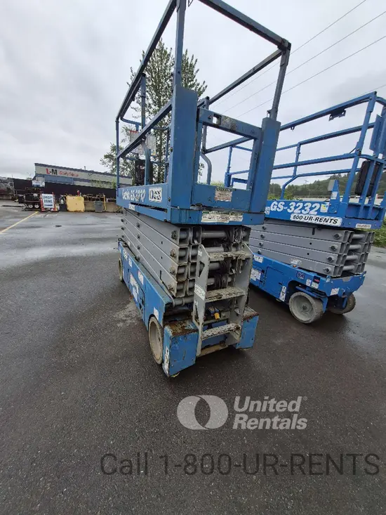 2017 Genie GS-3232 Scissor Lift