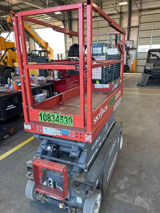 2018 Skyjack SJIII3219 Scissor Lift