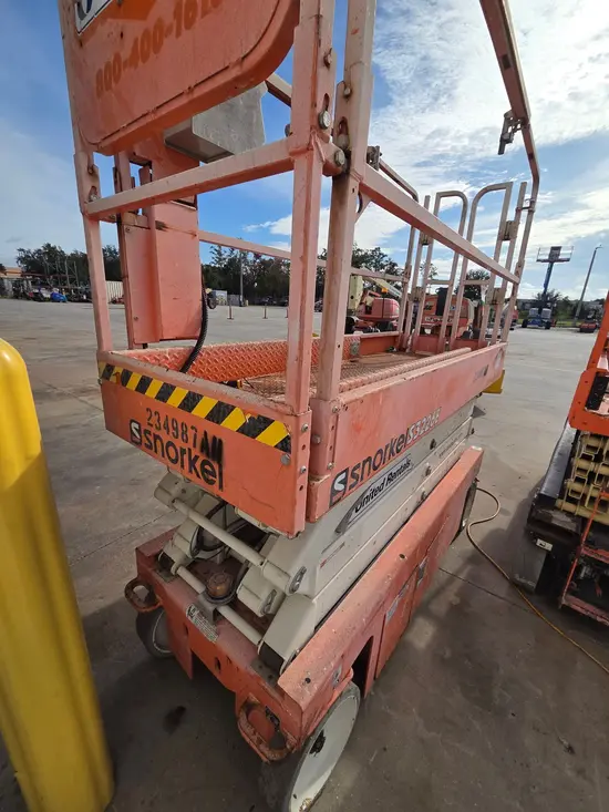 2019 Snorkel S3226E Scissor Lift