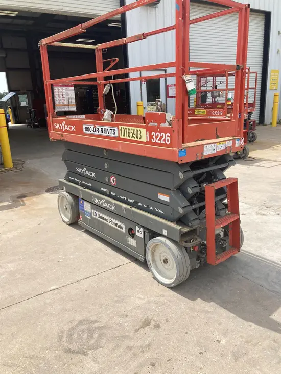 2018 Skyjack SJIII3226 Scissor Lift