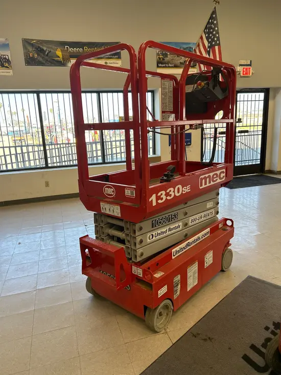 2017 MEC 1330SE Scissor Lift