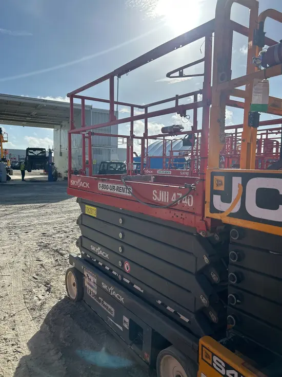 2017 Skyjack SJIII4740 Scissor Lift