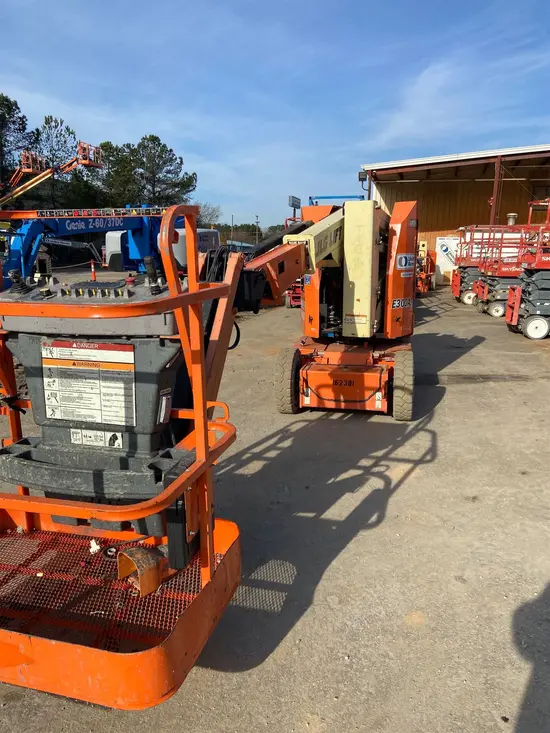 2016 JLG E300AJP Articulating Boom Lift
