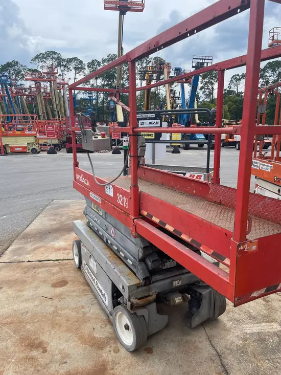 2018 Skyjack SJIII3219 Scissor Lift